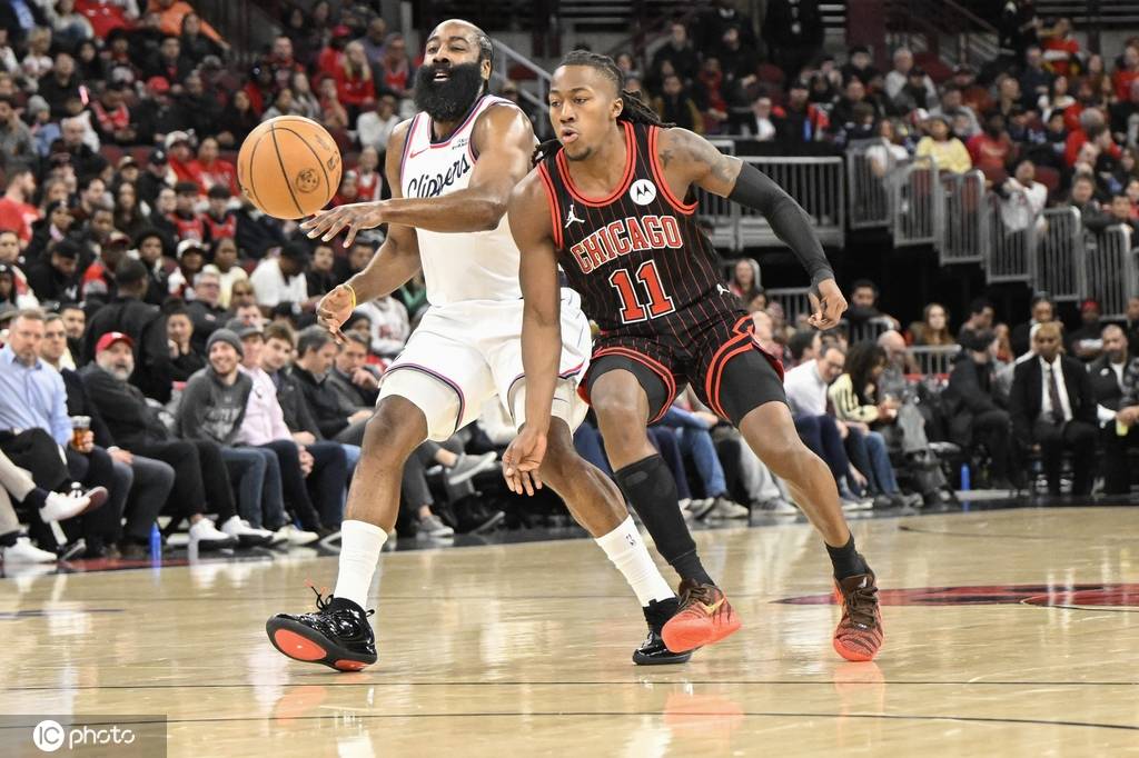 哈登24分祖巴茨12+11 快船惨败公牛6连胜终止